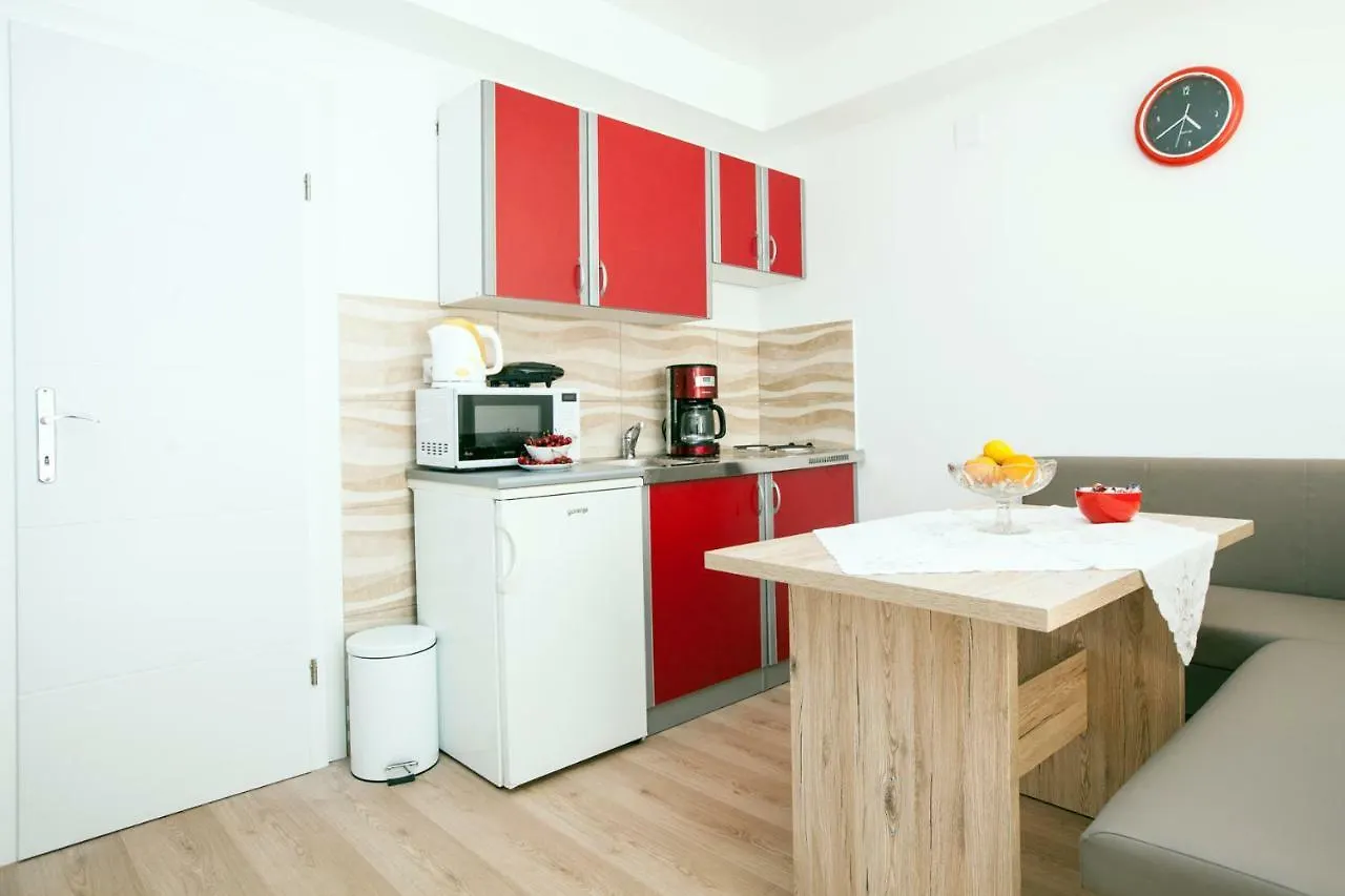ספליט The Garden Rooms & Suites לינה וארוחת בוקר